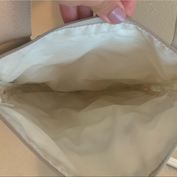 LeSportsac flower bag!! - Picture 5 of 7